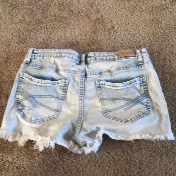 Light washed Jean shorts - Picture 4 of 4
